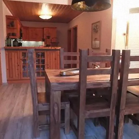 Tatil Evi Romantik Mit Sauna Und Whirlpool